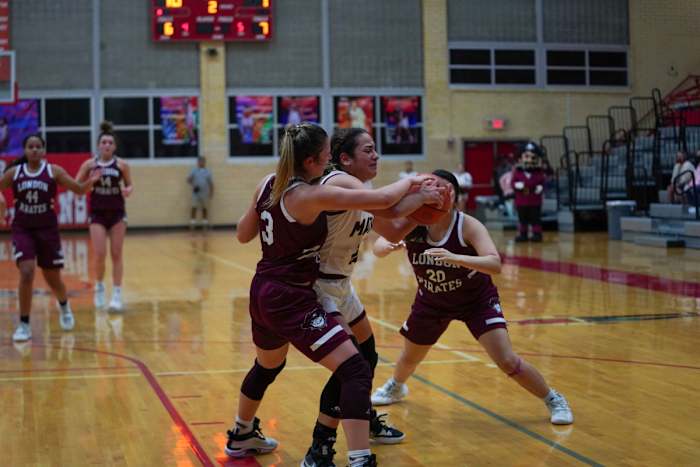 mathis-london-girls-basketball-playoffs00066